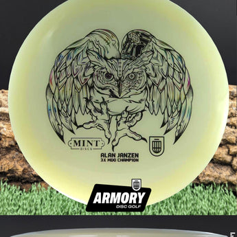 Mint Discs Nocturnal Alpha + Team Series "Owlpha"